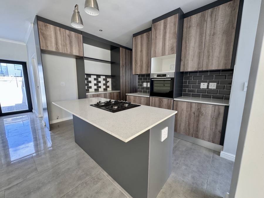 4 Bedroom Property for Sale in Sandown Western Cape